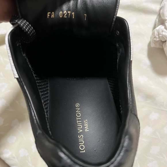 Louis Vuitton run away sneakers - Picture 6 of 7